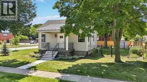 267 NELSON STREET | Sarnia Ontario | Slide Image Three