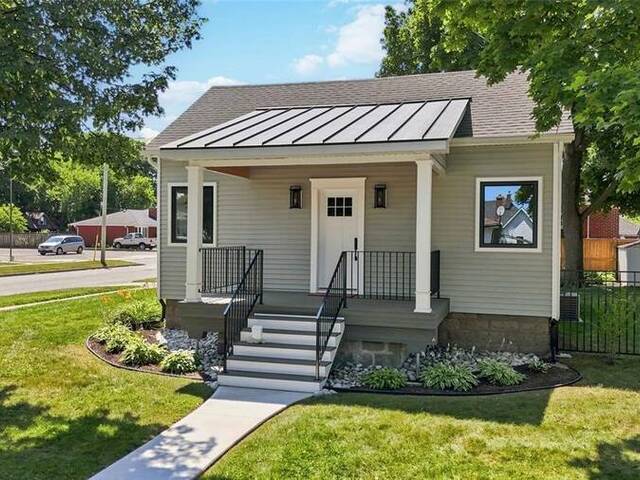 267 NELSON STREET Sarnia Ontario, N7T 5H9 - 3 Bedrooms Home For Sale