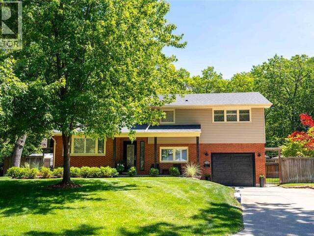 1726 Mills STREET Sarnia Ontario, N7V 4E5 - 4 Bedrooms Waterfront Home For sale