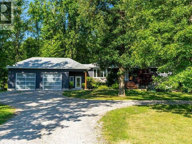 6325 WATERWORKS ROAD Sarnia Ontario, N0N 1C0 - 4 Bedrooms Home For Sale