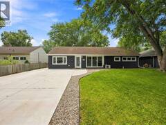 887 MCCAW STREET Sarnia Ontario, N7V 2X4
