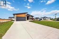 3476 PAUL CRESCENT | Plympton-Wyoming Ontario | Slide Image Two