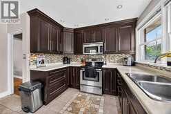 1108 ERROL ROAD East | Sarnia Ontario | Slide Image Twelve