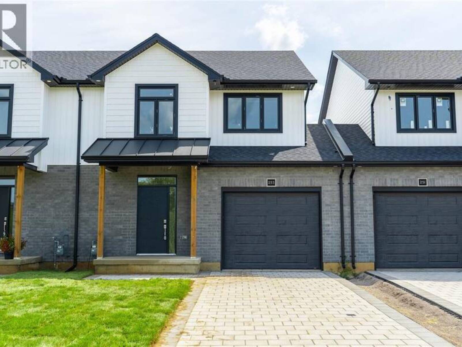253 MCTAVISH STREET, Strathroy-Caradoc, Ontario N7G 3K5