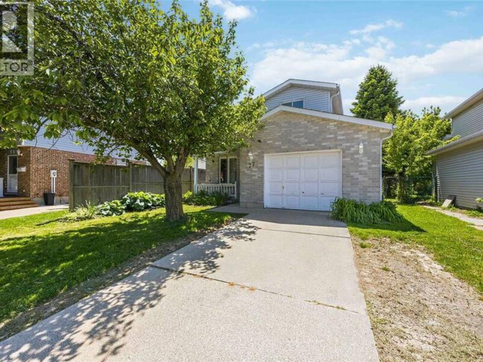 77 FINCH DRIVE, Sarnia, Ontario N7S 4G3
