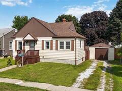 322 COTTERBURY STREET Sarnia Ontario, N7T 6M6