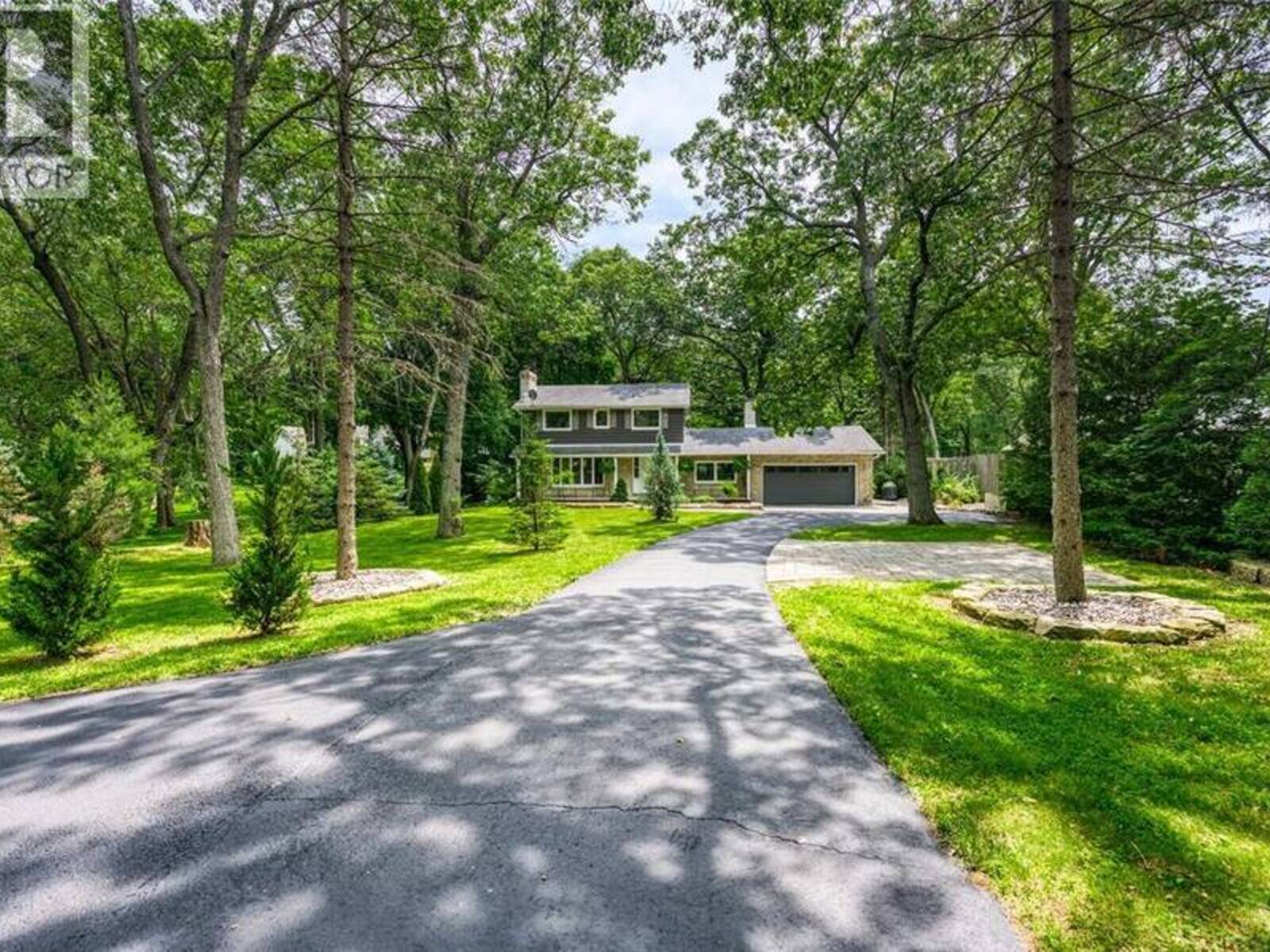 1573 LAKESHORE ROAD, Sarnia, Ontario N7X 1B3