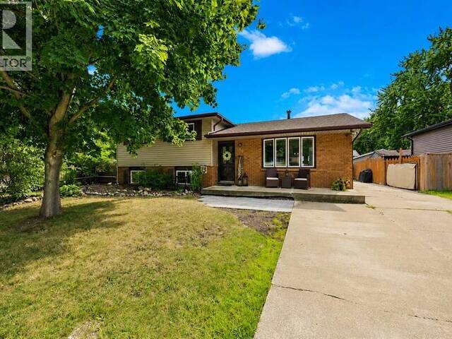 315 Brentwood CRESCENT St. Clair Ontario, N0N 1G0 - 4 Bedrooms Waterfront Home For sale