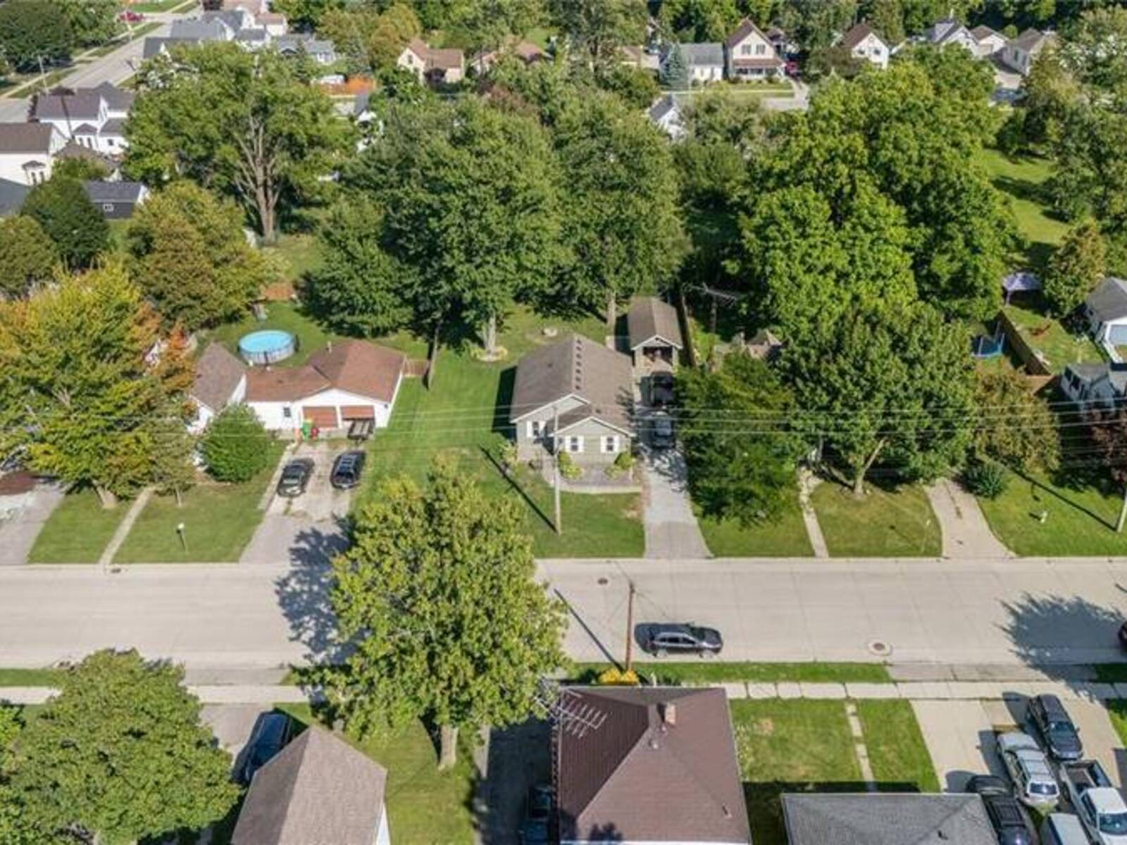 452 MAUDE STREET, Petrolia, Ontario N0N 1E0
