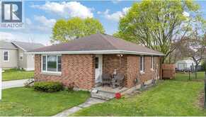 19 BROADWAY STREET | Lambton Shores Ontario | Slide Image One