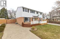 1103 CARDIFF COURT | Sarnia Ontario | Slide Image Two
