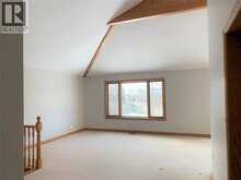 124 PADDOCK ROAD | Wallaceburg Ontario | Slide Image Four