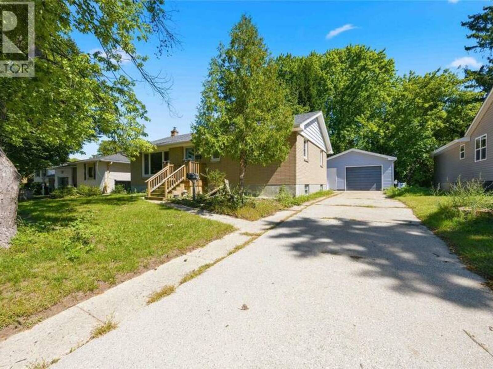 1232 ECHO ROAD, Sarnia, Ontario N7S 3K3