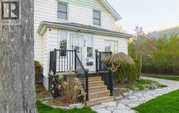 316 BRIGHT STREET | Sarnia Ontario | Slide Image Fifteen