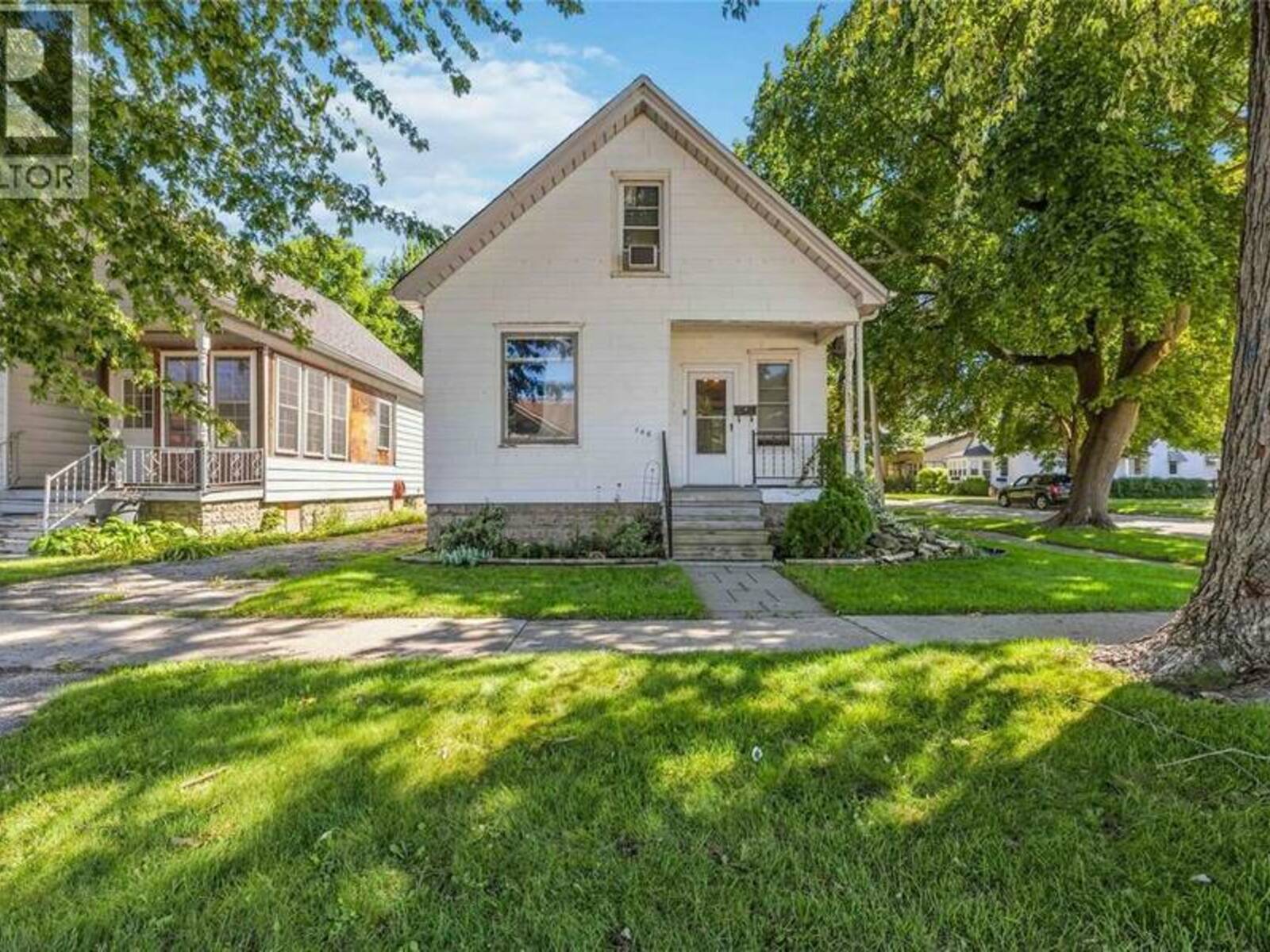 146 MITTON STREET North, Sarnia, Ontario N7T 6G8