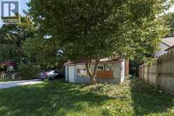 1988 BEACHWOOD AVENUE | Sarnia Ontario | Slide Image Eighteen