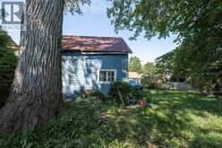 1988 BEACHWOOD AVENUE | Sarnia Ontario | Slide Image Six