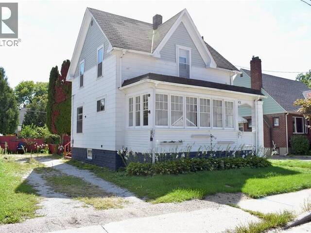 431 George STREET Sarnia Ontario, N7T 4P6 - 3 Bedrooms Waterfront Home For sale