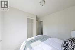 898 GRANDVIEW AVENUE | Sarnia Ontario | Slide Image Eleven
