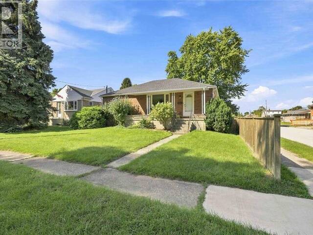 721 WILLIAM AVENUE Sarnia Ontario, N7T 7C7 - 3 Bedrooms Home For Sale