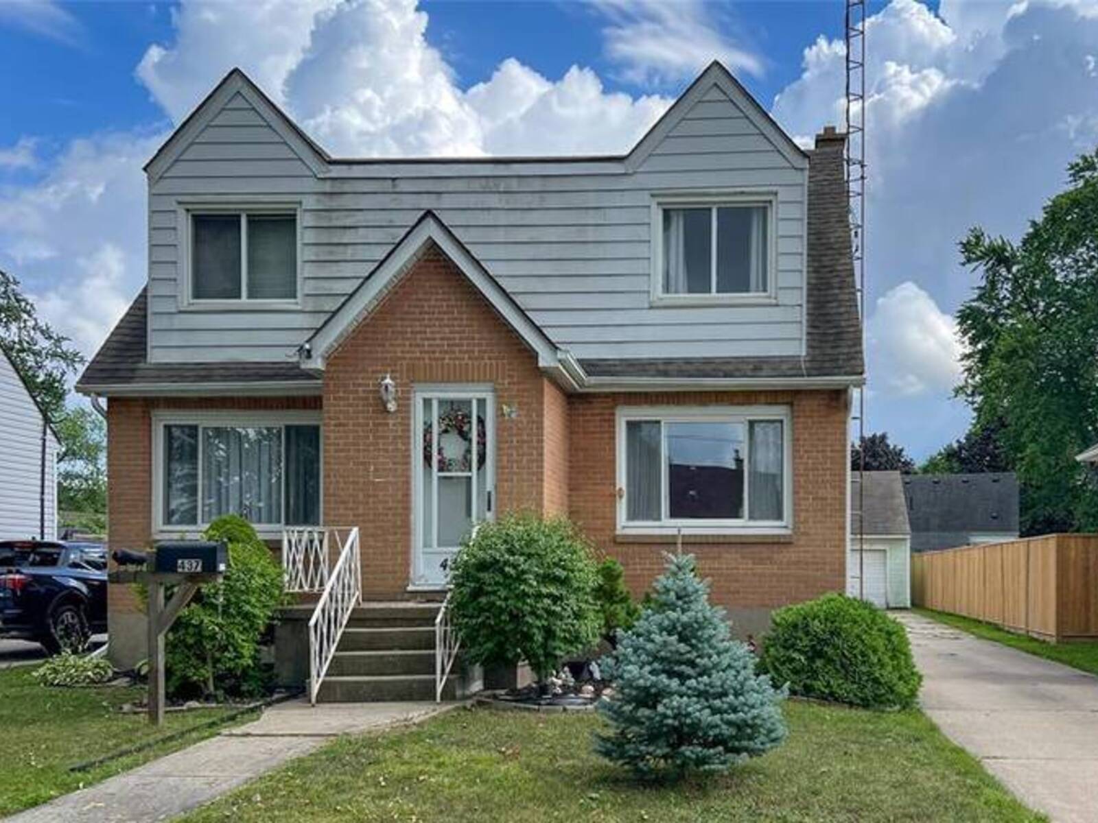 437 BRIGHT STREET, Sarnia, Ontario N7T 4G7
