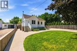 1477 BAXTER AVENUE | Sarnia Ontario | Slide Image Two