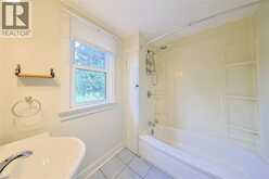 974 LONDON ROAD | Sarnia Ontario | Slide Image Ten