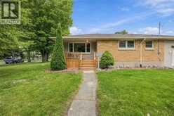 6 MASSEY CRESCENT | Sarnia Ontario | Slide Image Two