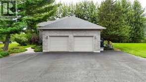8653 VANCE DRIVE | Lambton Shores Ontario | Slide Image Six
