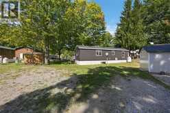 9338 W Ipperwash ROAD Unit# B 20 | Lambton Shores Ontario | Slide Image Thirty-one