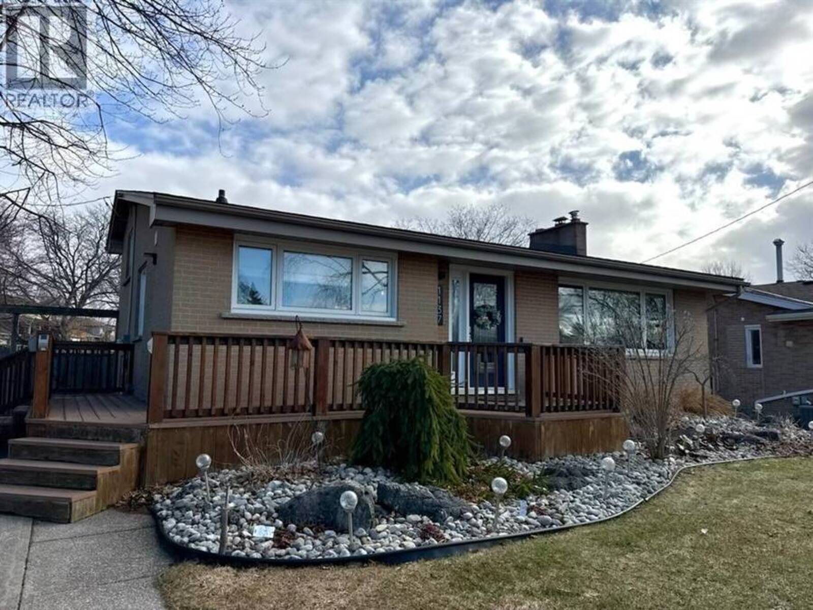 1137 Gurd STREET, Sarnia, Ontario N7V 4B2
