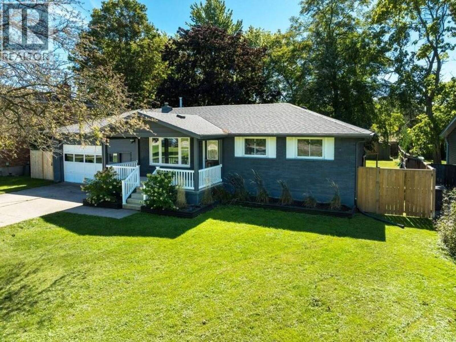 3549 Egremont ROAD, Plympton-Wyoming, Ontario N0N 1E0