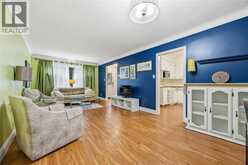 819 ELIZABETH AVENUE | Sarnia Ontario | Slide Image Nine