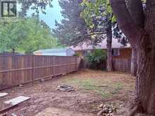 825 ELIZABETH AVENUE | Sarnia Ontario | Slide Image Nine