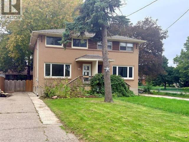 825 ELIZABETH AVENUE Sarnia Ontario, N7S 2V6 - 3 Bedrooms Home For Sale
