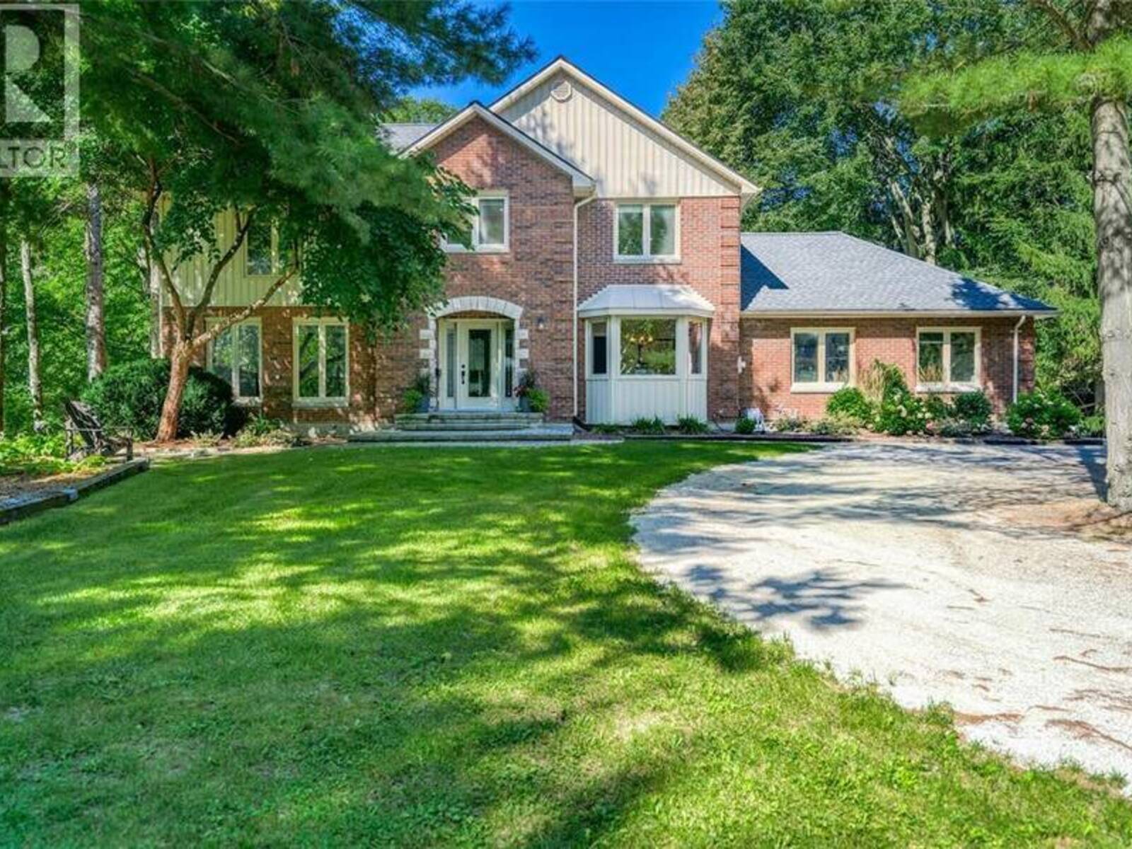 3170 EGREMONT ROAD, Plympton-Wyoming, Ontario N0N 1E0