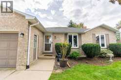 4069 Pine STREET | Petrolia Ontario | Slide Image Three