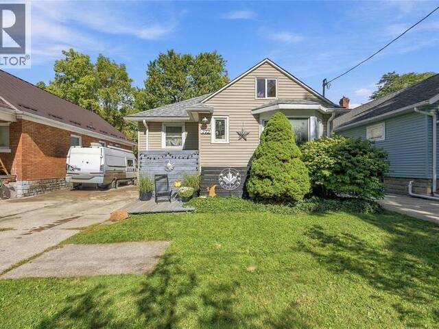 272 KATHLEEN AVENUE Sarnia Ontario, N7T 1E3 - 2 Bedrooms Home For Sale