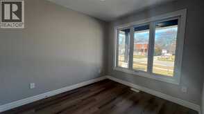 315 ALEXANDRA AVENUE Unit# B | Sarnia Ontario | Slide Image Fifteen