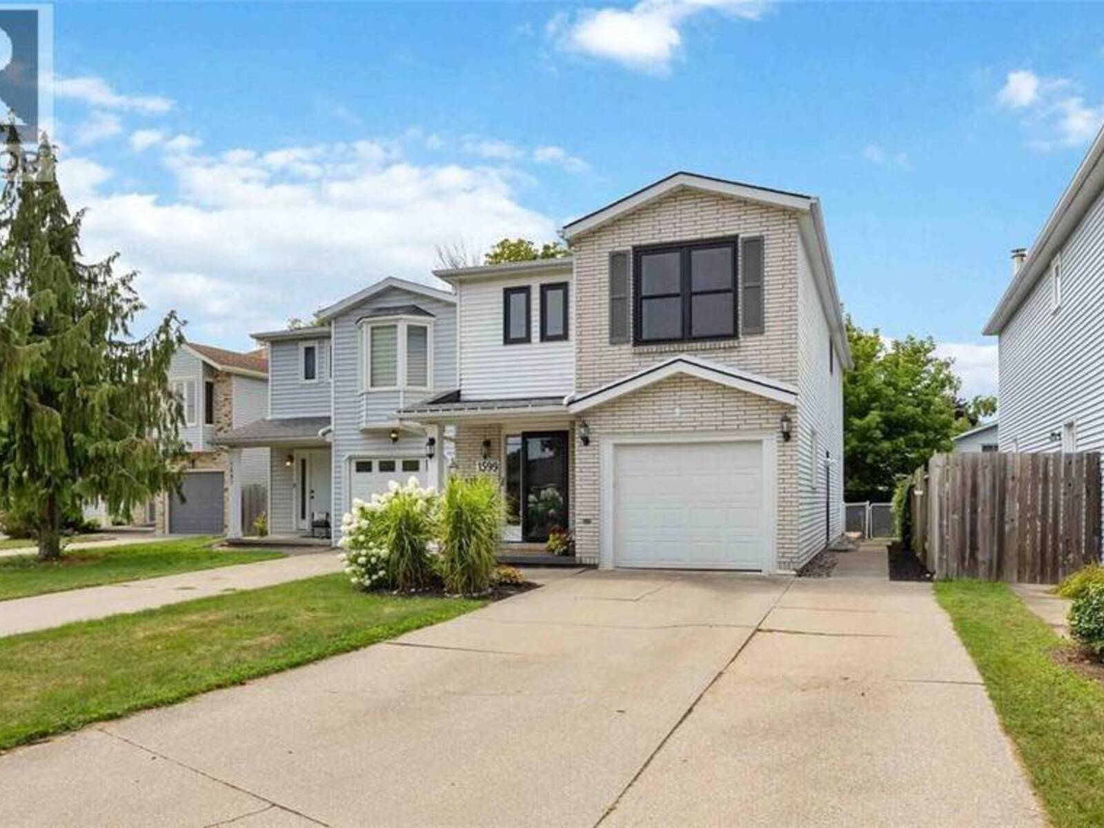 1599 MURPHY ROAD, Sarnia, Ontario N7S 2Z4
