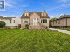 699 WILLIAM AVENUE Sarnia Ontario, N7T 7C7