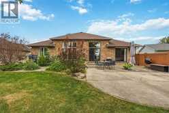 4303 Garden CRESCENT | Petrolia Ontario | Slide Image Thirty-two