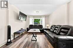 887 MCCAW STREET | Sarnia Ontario | Slide Image Twenty-two