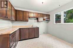 51 Maplestone AVENUE | Sarnia Ontario | Slide Image Nine