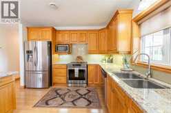 900 ST CLAIR PARKWAY | Mooretown Ontario | Slide Image Ten