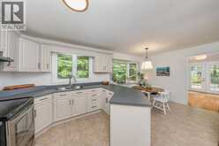 1736 Smith LANE | Sarnia Ontario | Slide Image Nine