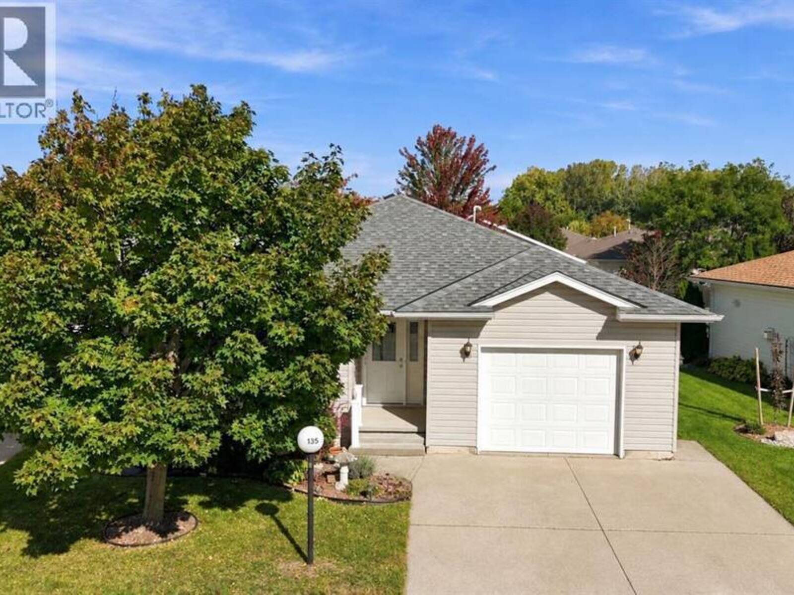 5700 BLACKWELL Sideroad Unit# 135, Sarnia, Ontario N7W 1B7