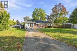 914 Retlaw DRIVE | Sarnia Ontario | Slide Image Three