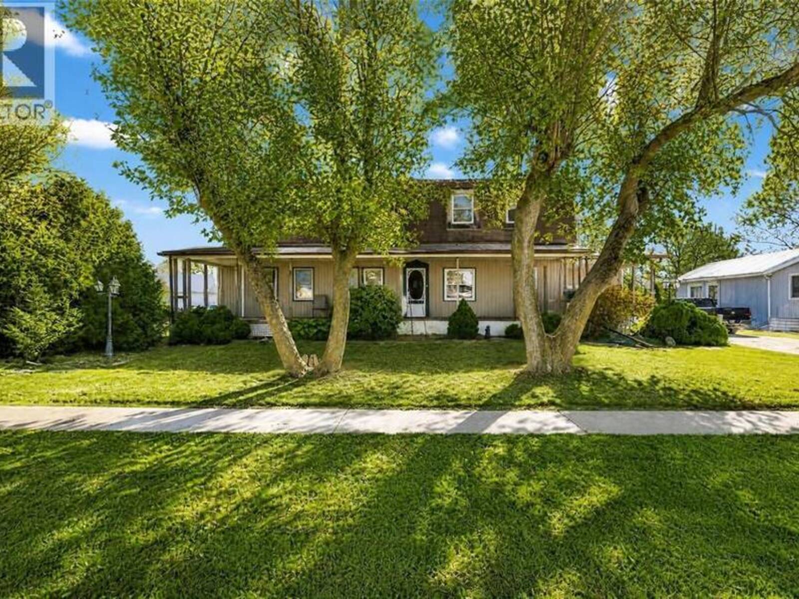 1363 MAIN STREET, St. Clair, Ontario N0P 2R0