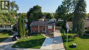 409 HUXLEY AVENUE | Sarnia Ontario | Slide Image Four